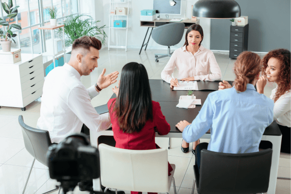 Estos son algunos de los detalles positivos y negativos a tener en cuenta de cara a la gestión de Recursos Humanos